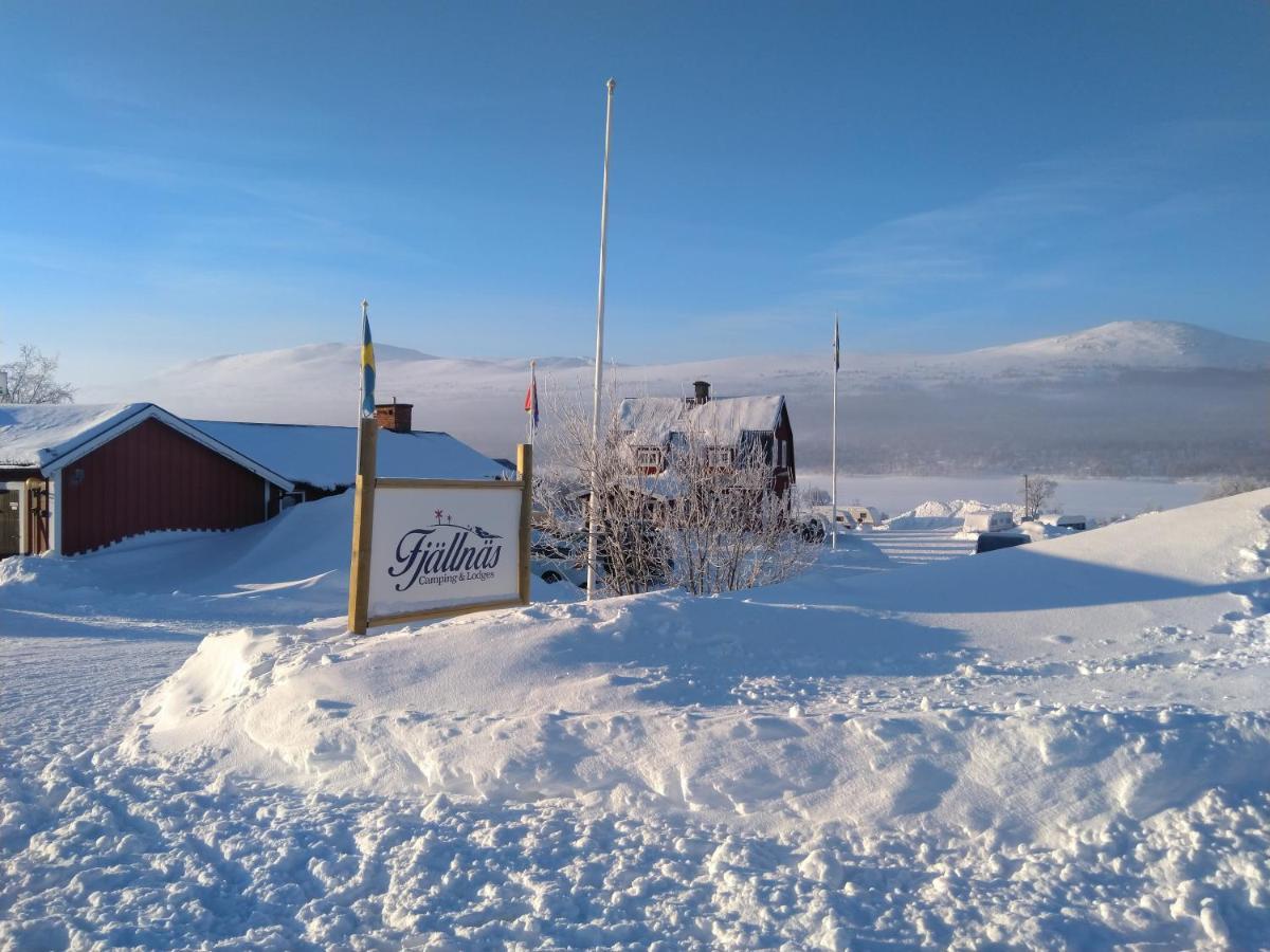 Fjallnaes & *